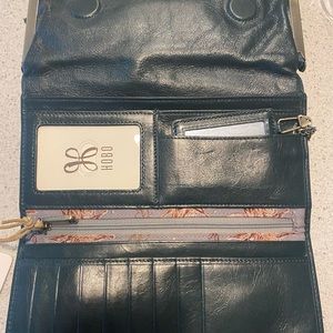 HOBO wallet NWT